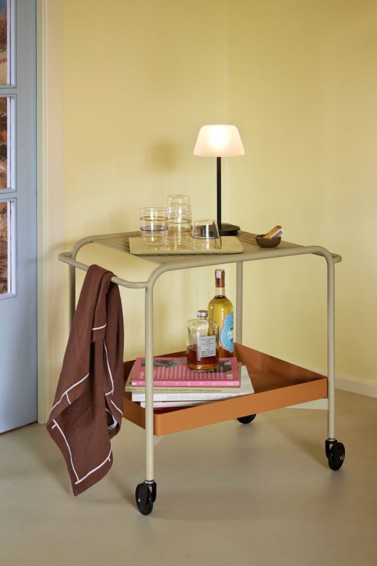 Push Servierwagen - Sandfarben/Braun Artikelnr