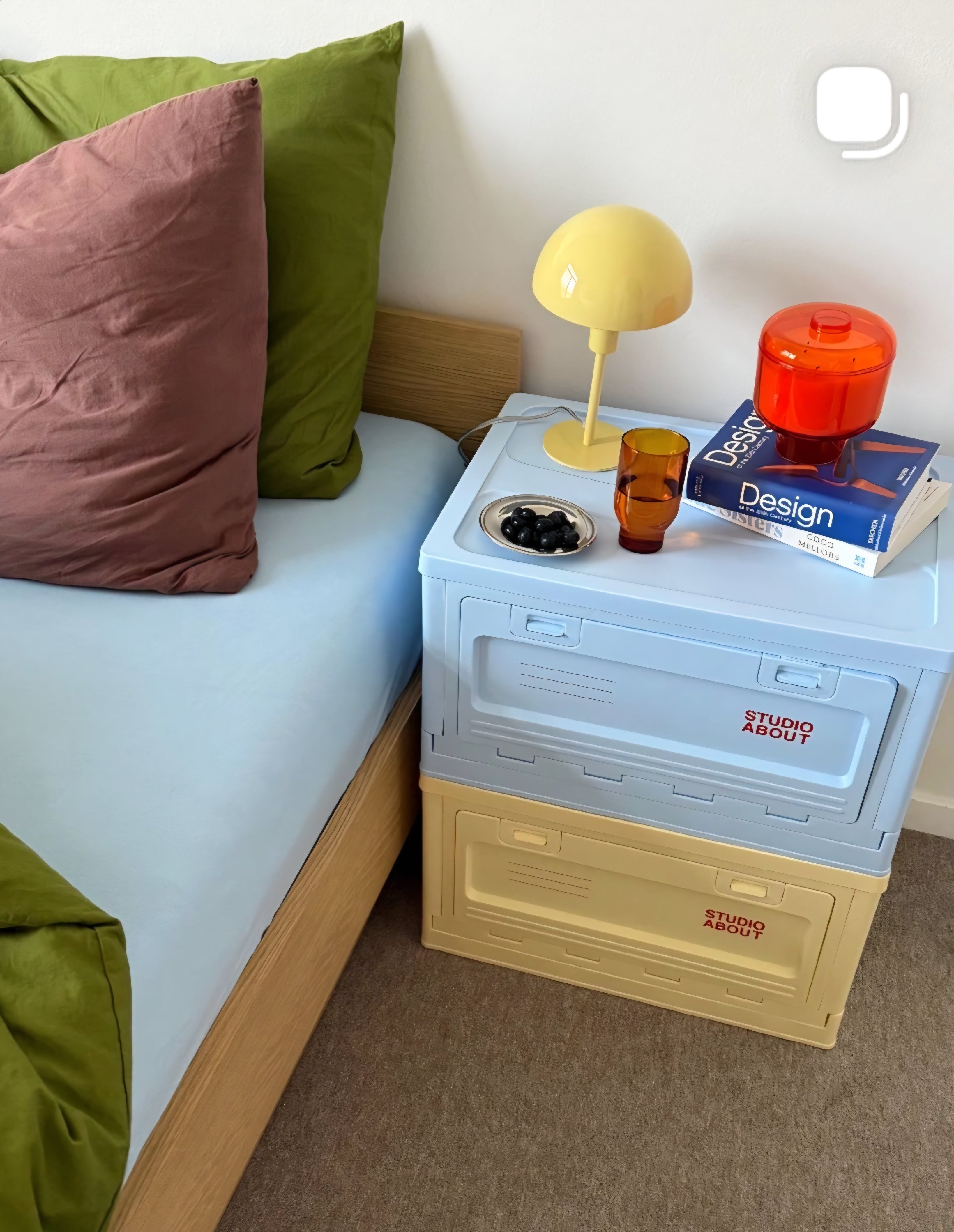Box Hellblau