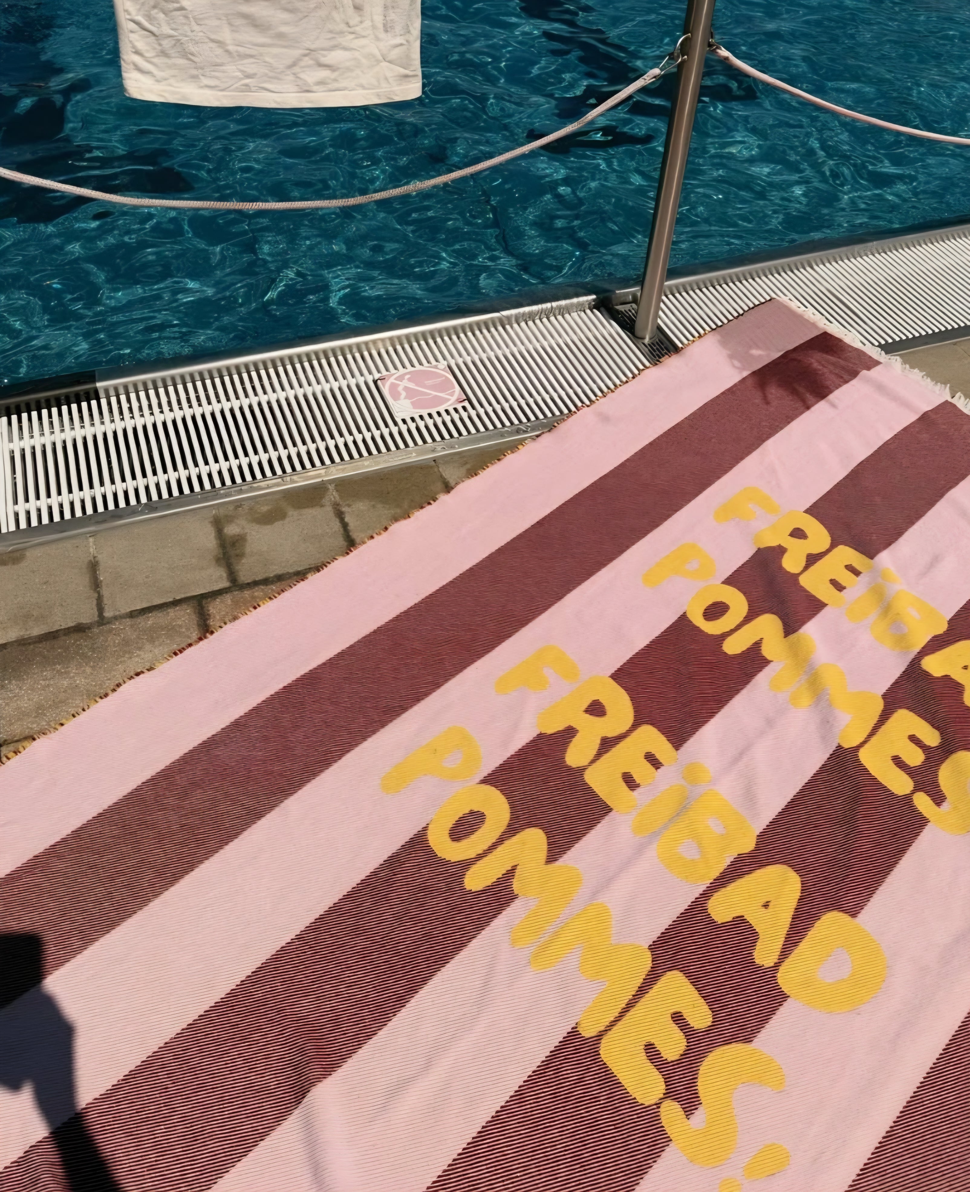Baumwolldecke - 'Freibad & Pommes'